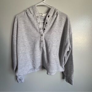 ⭐️⭐️⭐️Women’s Hippie Rose Grayish White cropped hoodie sweatshirt size Small